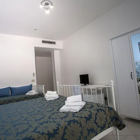 Hotel Achibea 3*