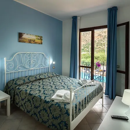 Hotel Achibea 3*